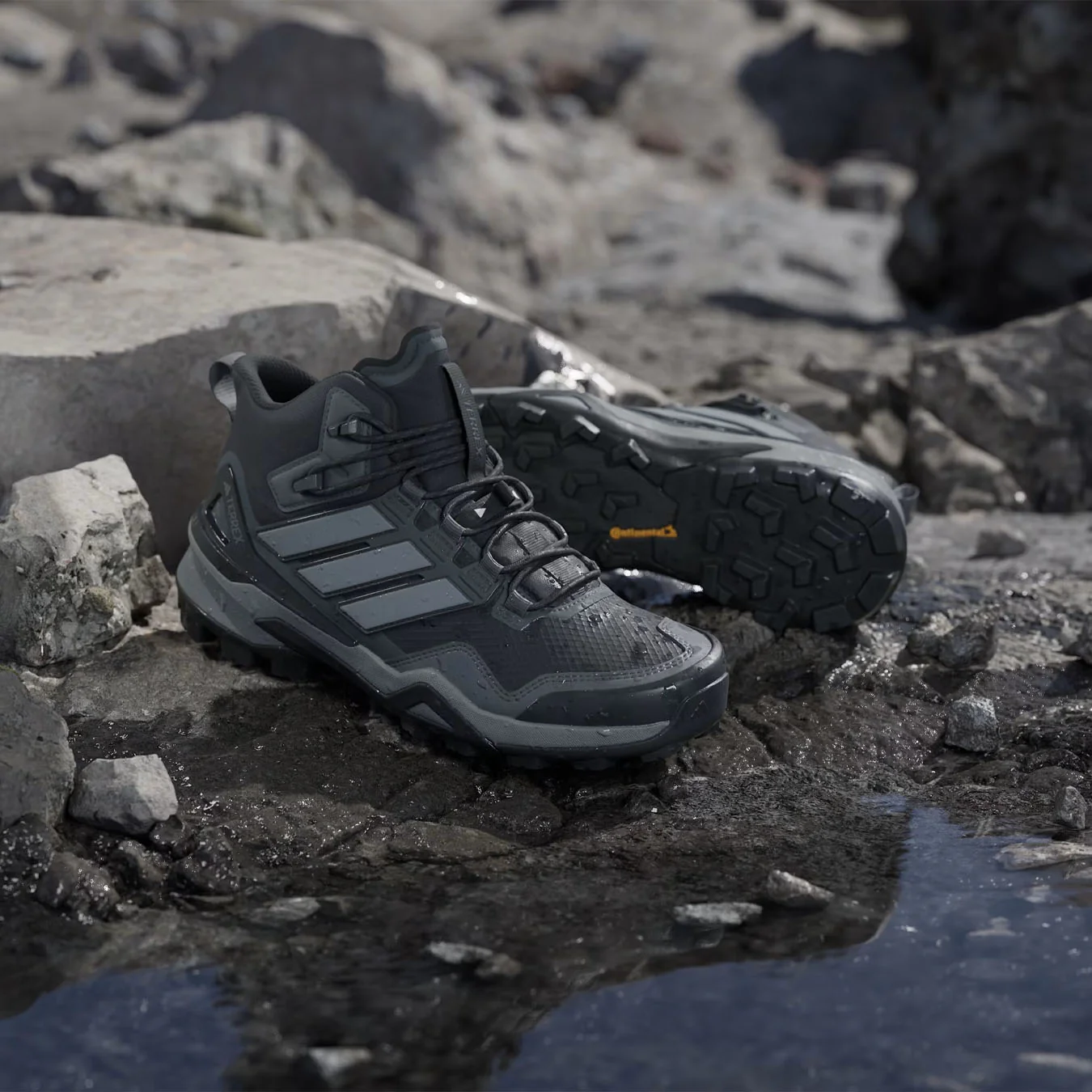 Adidas Terrex Womens Terrex Skychaser Hiking Boots Mid GTX Black - Image 5