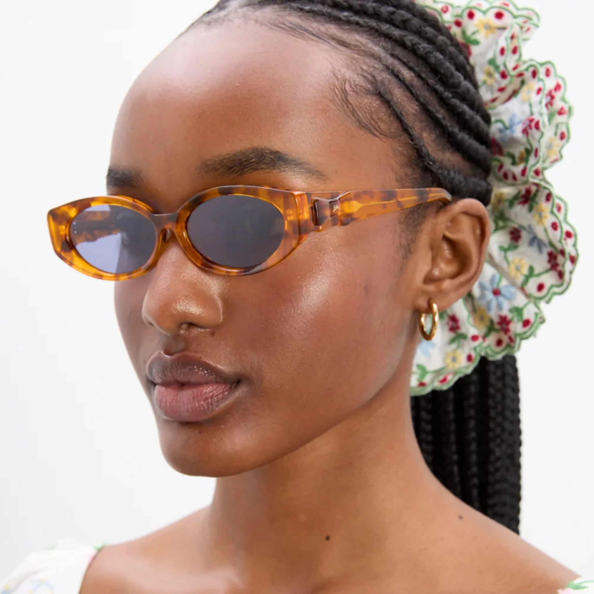 Damson Madder Catty Oval Sunglasses With Bow Detail Tort - Image 3