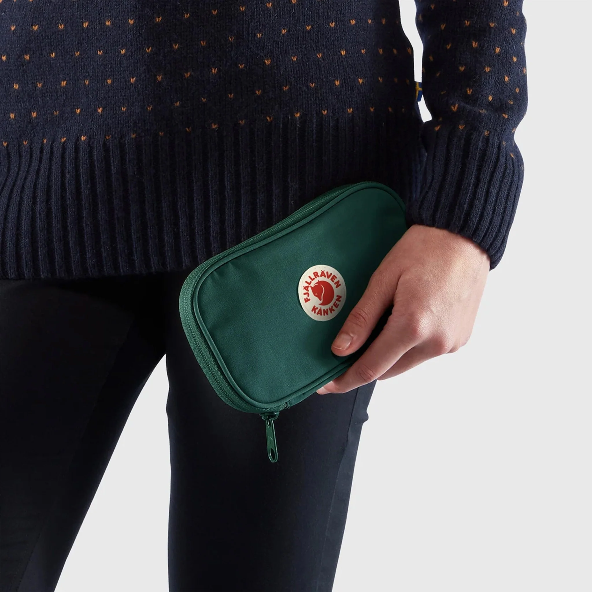 Fjallraven Kanken Travel Wallet Black - Image 4