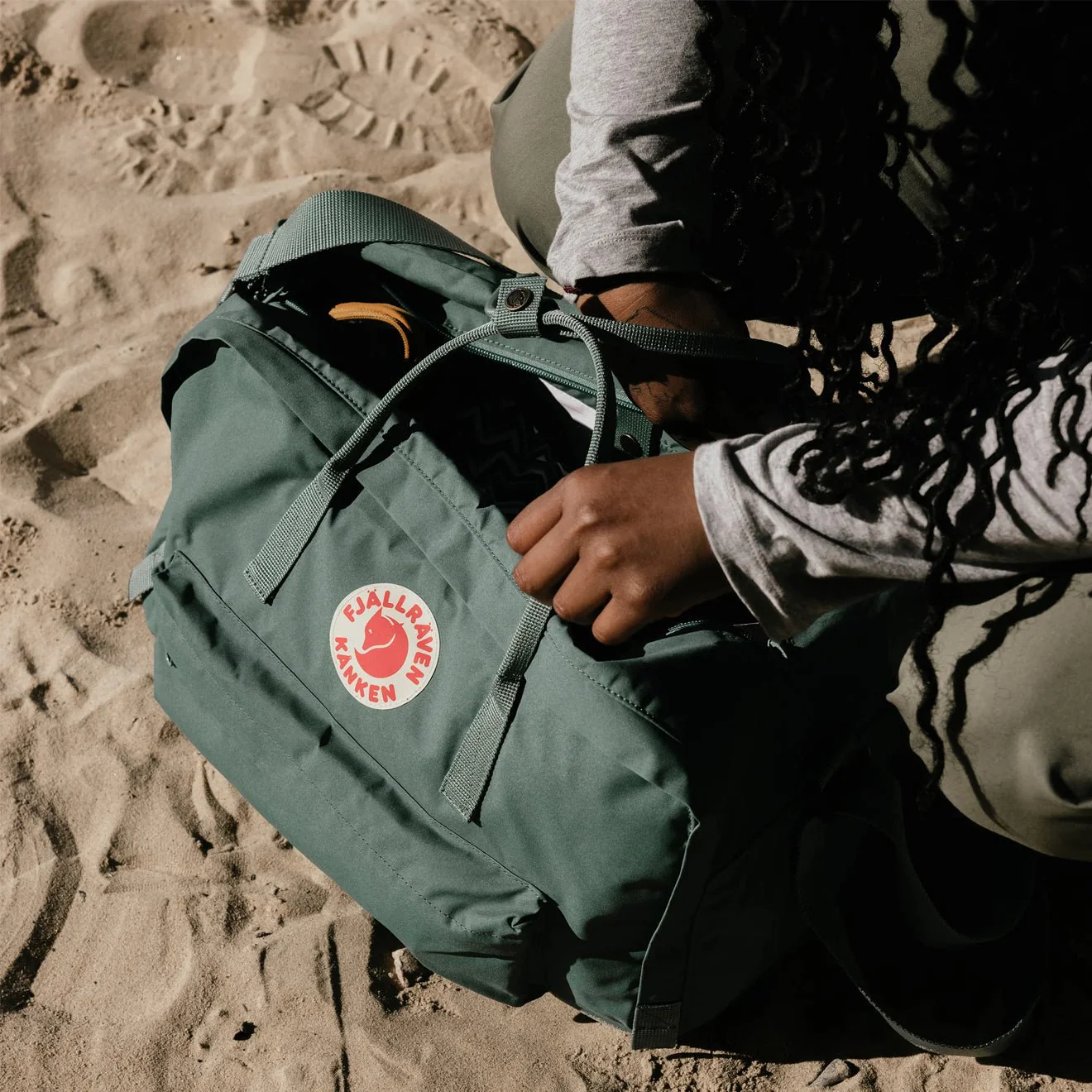 Fjallraven Kanken Weekender Bag Green - Image 7