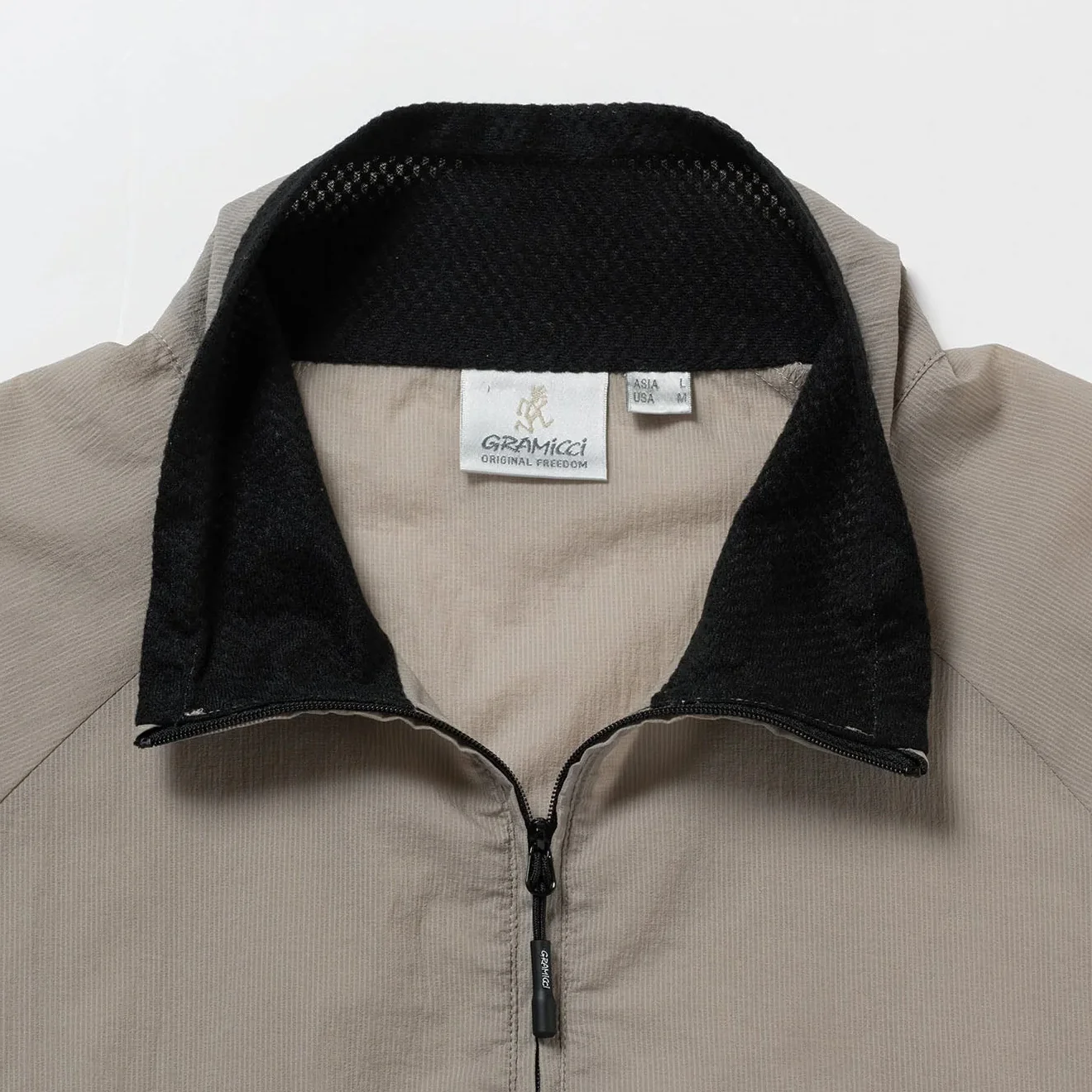 Gramicci Ultra-Light Packable Jacket Concrete - Image 4