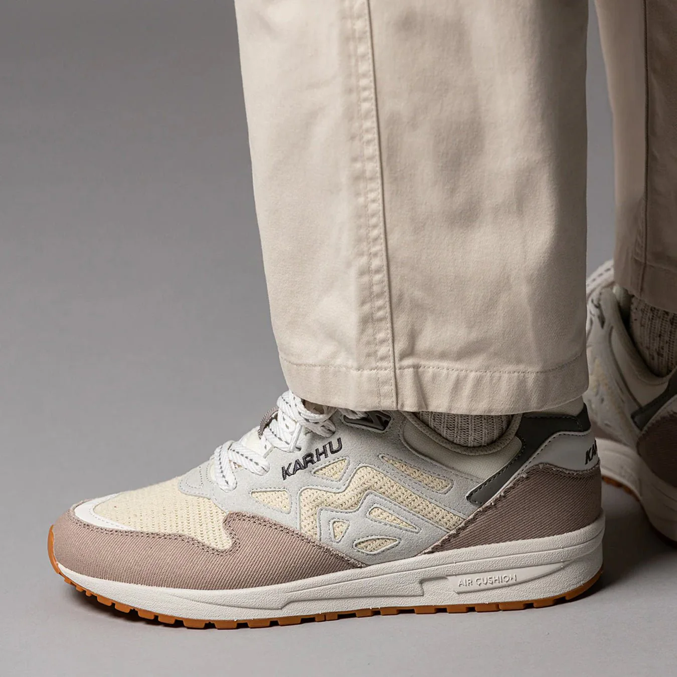 Karhu Womens Legacy 96 Atmosphere / White Asparagus - Image 7