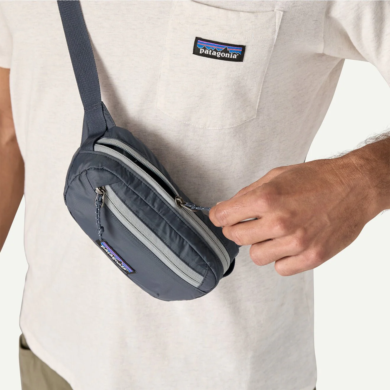 Patagonia Terravia Mini Hip Pack Smolder Blue - Image 2