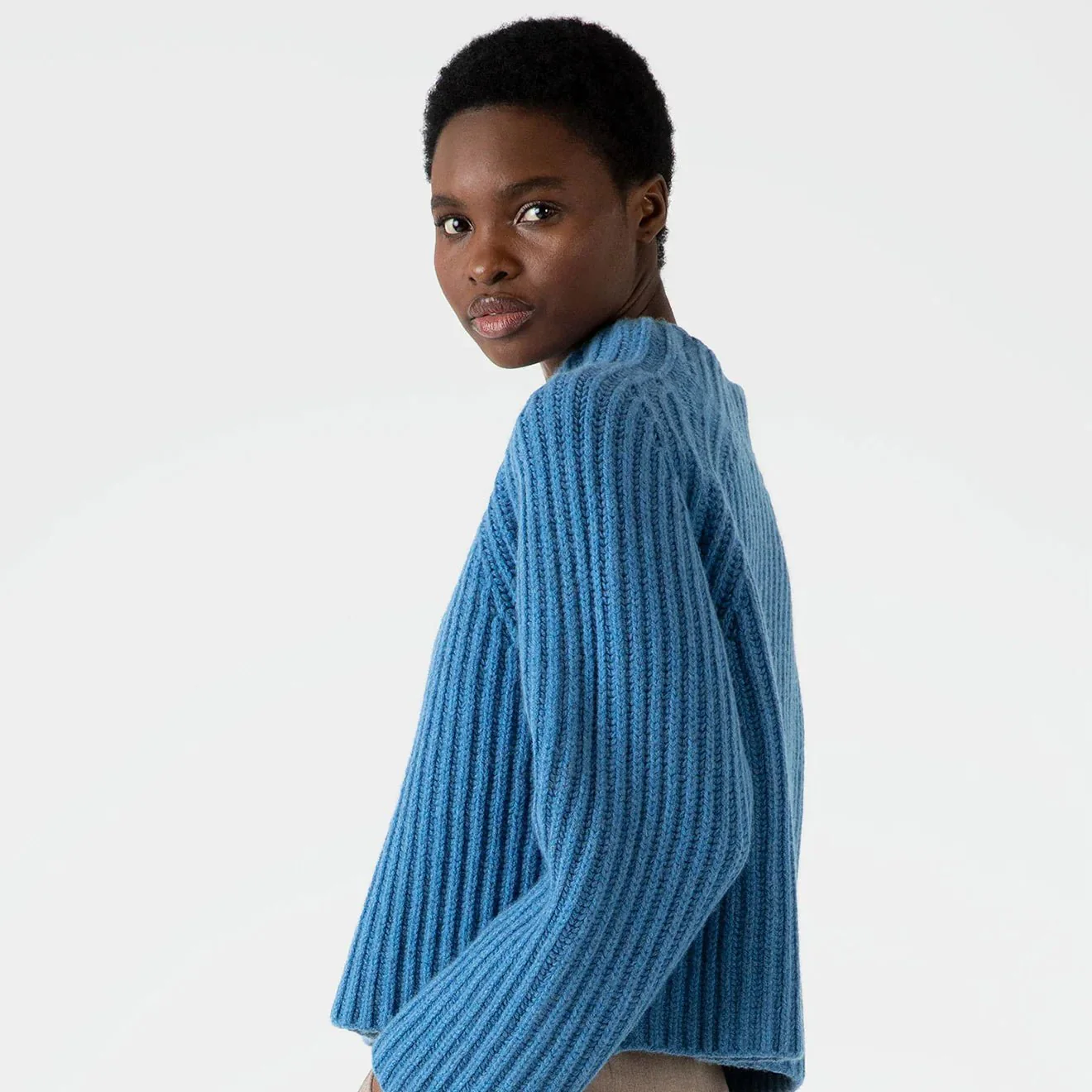 Sunspel Womens Lambswool Chunky Funnel Neck Jumper Blue Jean - Image 2