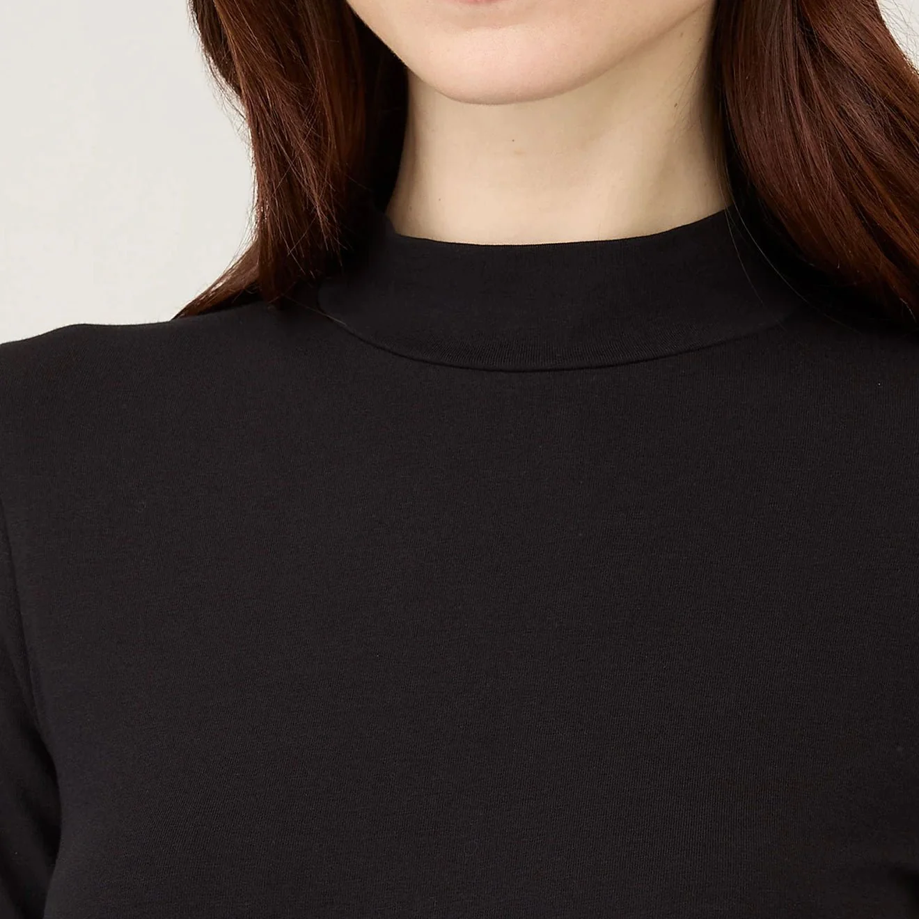 Sunspel Womens Mock Neck L/S Top Black - Image 4