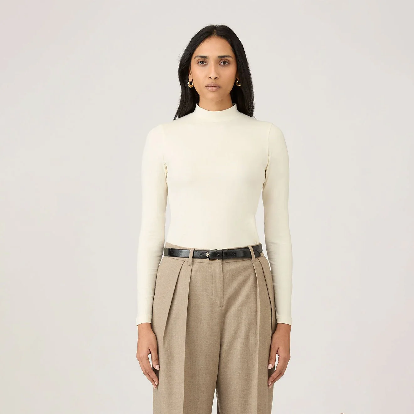 Sunspel Womens Mock Neck L/S Top Ecru - Image 2