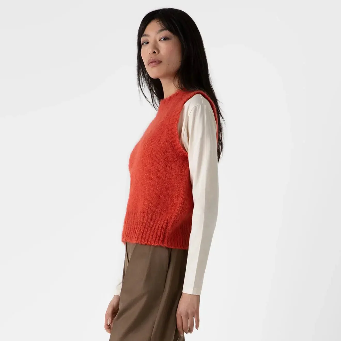 Sunspel Womens Mohair Silk Vest Magma - Image 4