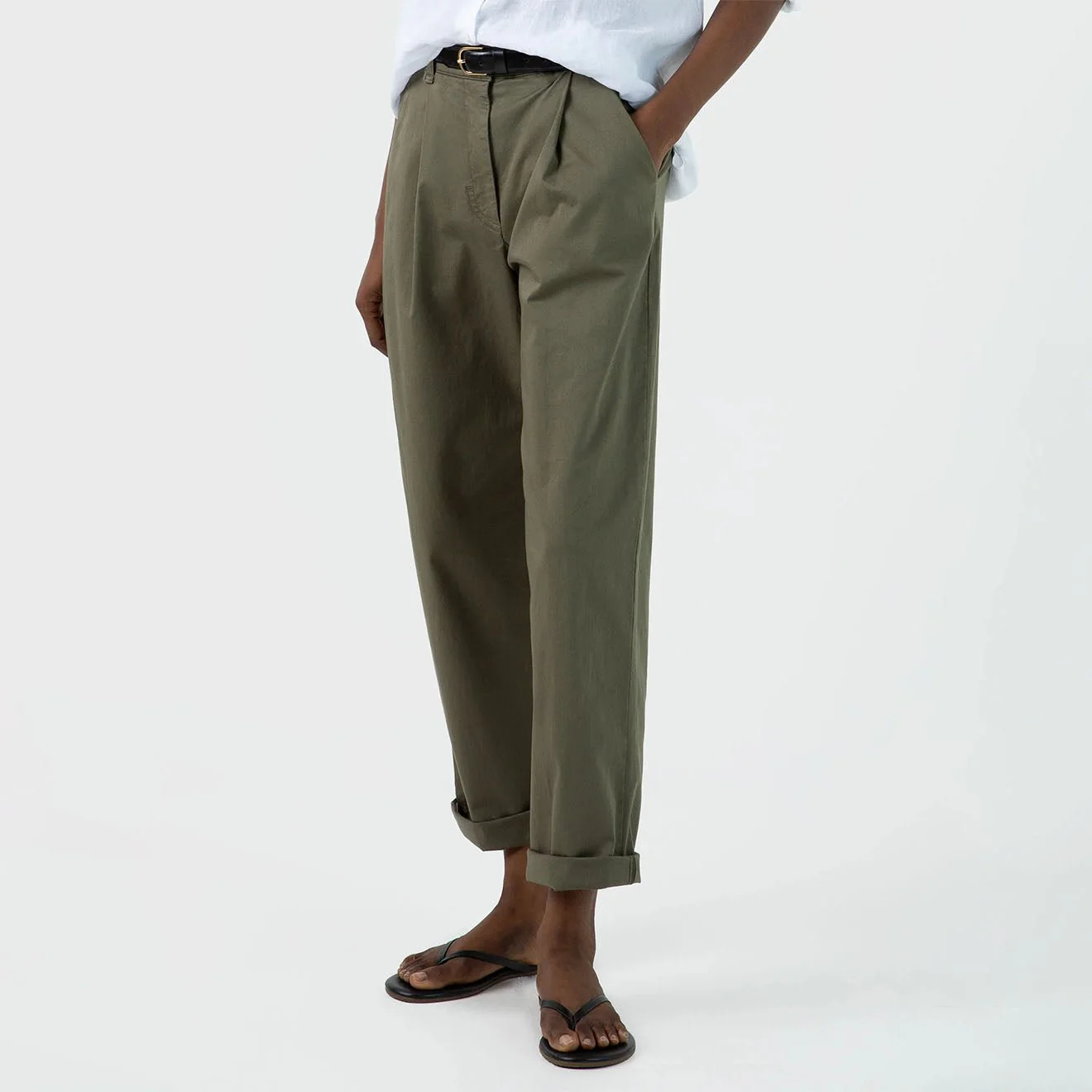 Sunspel Womens Pleated Chino Pale Khaki - Image 3