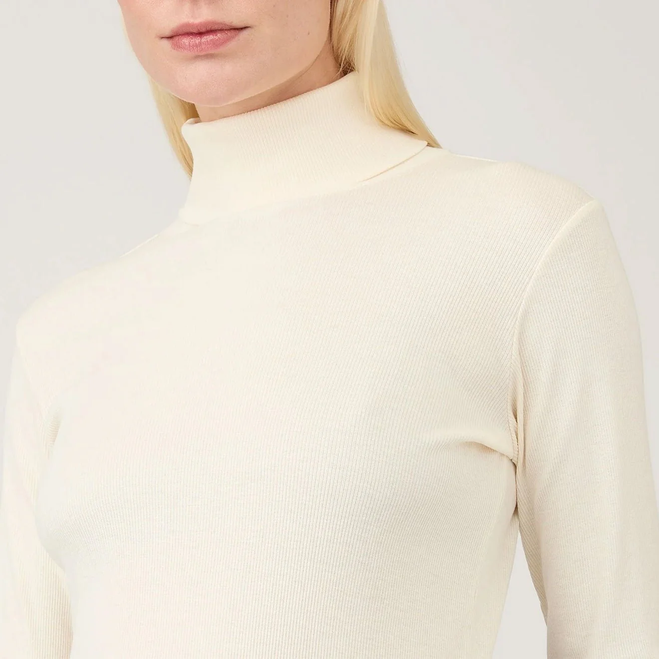 Sunspel Womens Rib L/S Roll Neck Ecru - Image 3