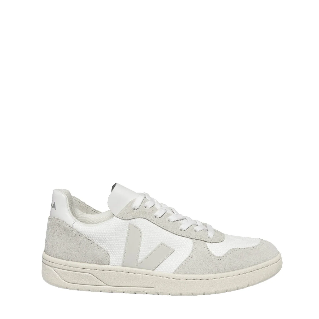 Veja V-10 Trainer White Natural Pierre