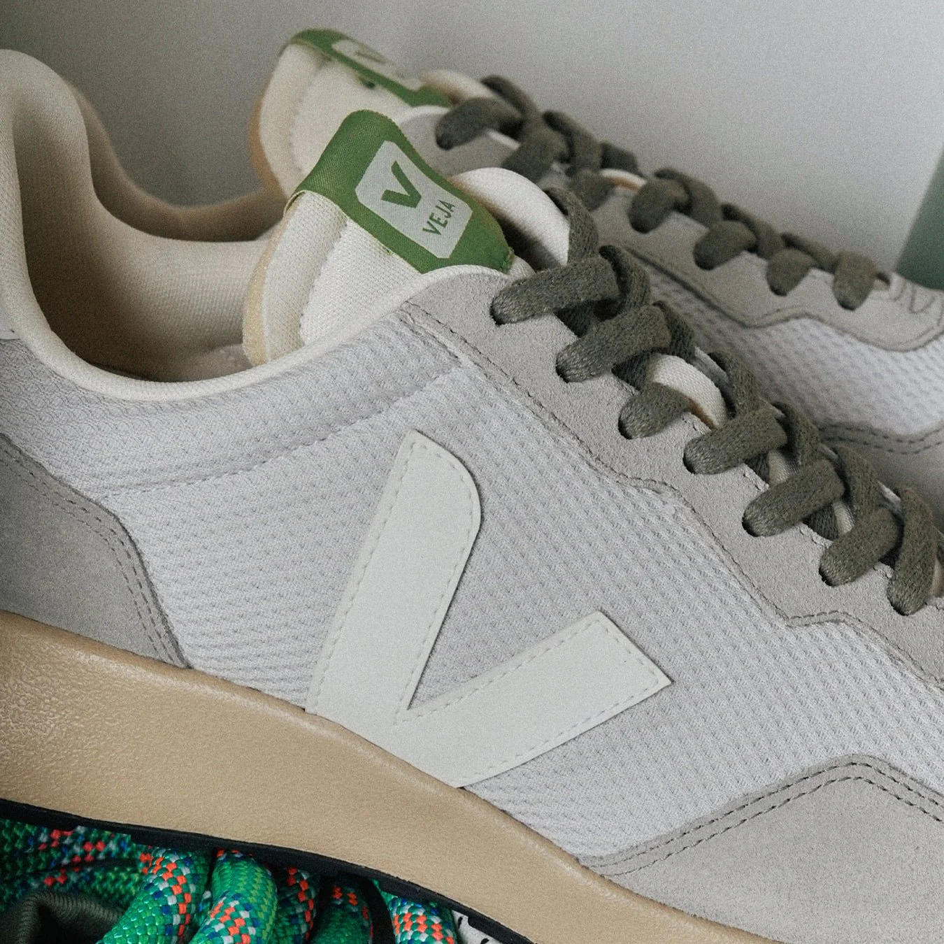 Veja Womens Paulistana Trainer Light-Grey White Detox - Image 4