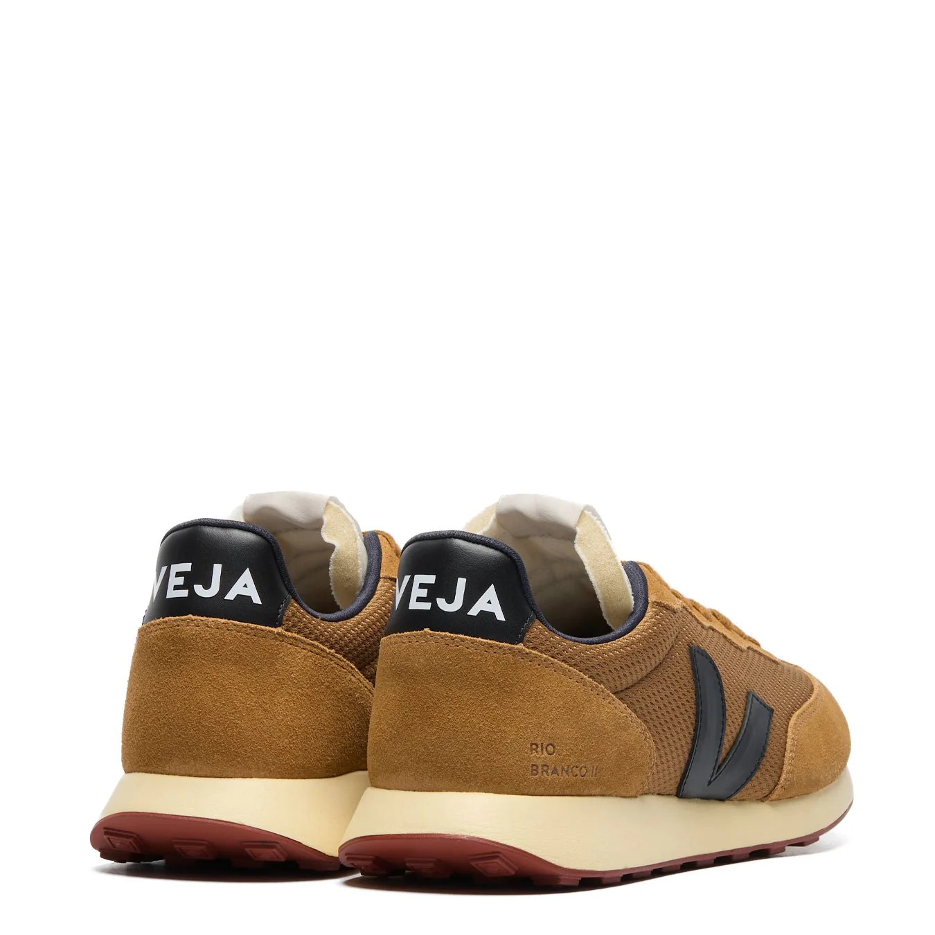 Veja Womens Rio Branco II Alveomesh Trainer Tent Black - Image 3