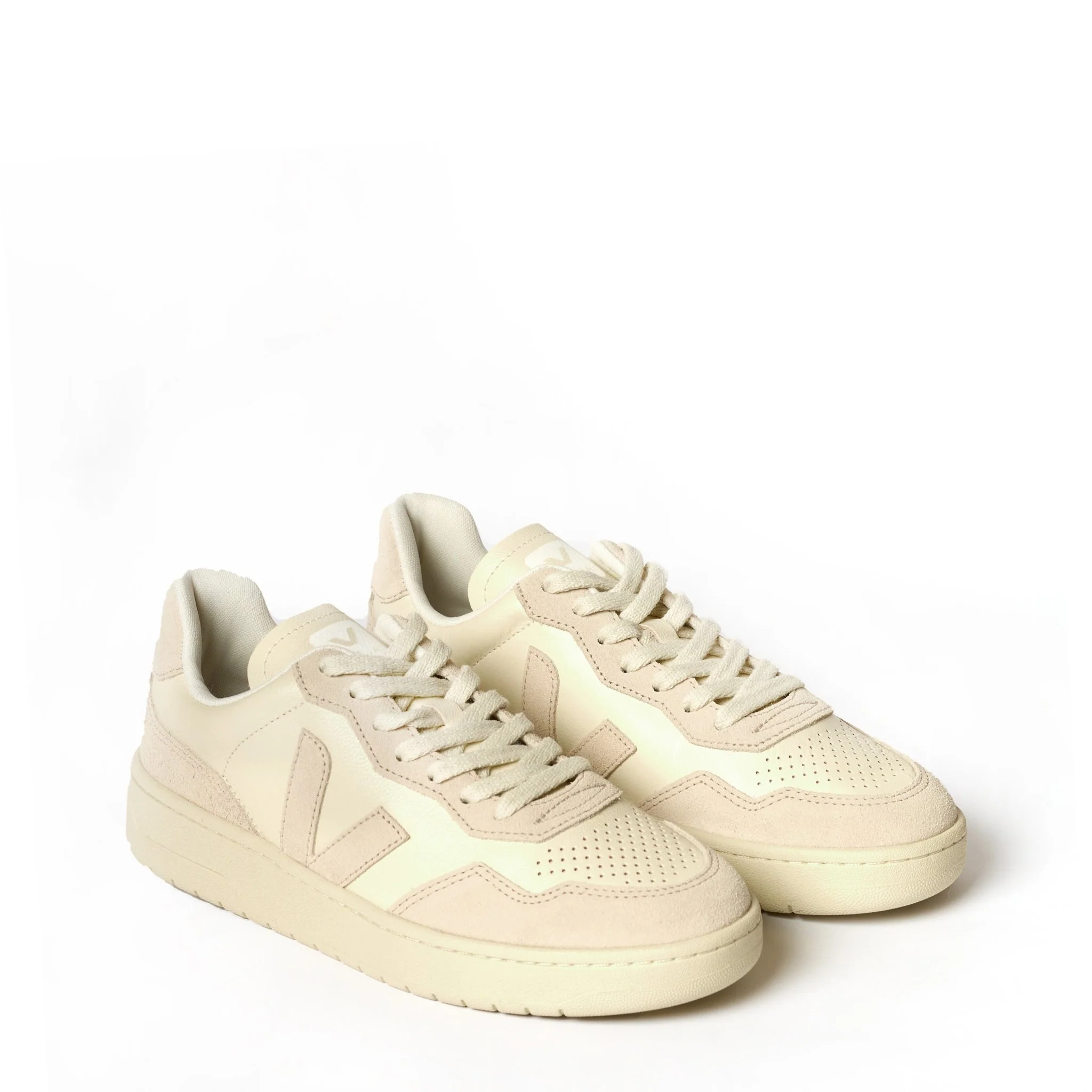 Veja Womens V-90 Cashew / Oat - Image 2